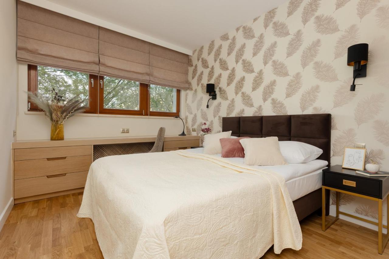Deluxe Apartment Wronia 45 With Ac, Parking & Balcony By Renters Prestige Varsóvia Exterior foto