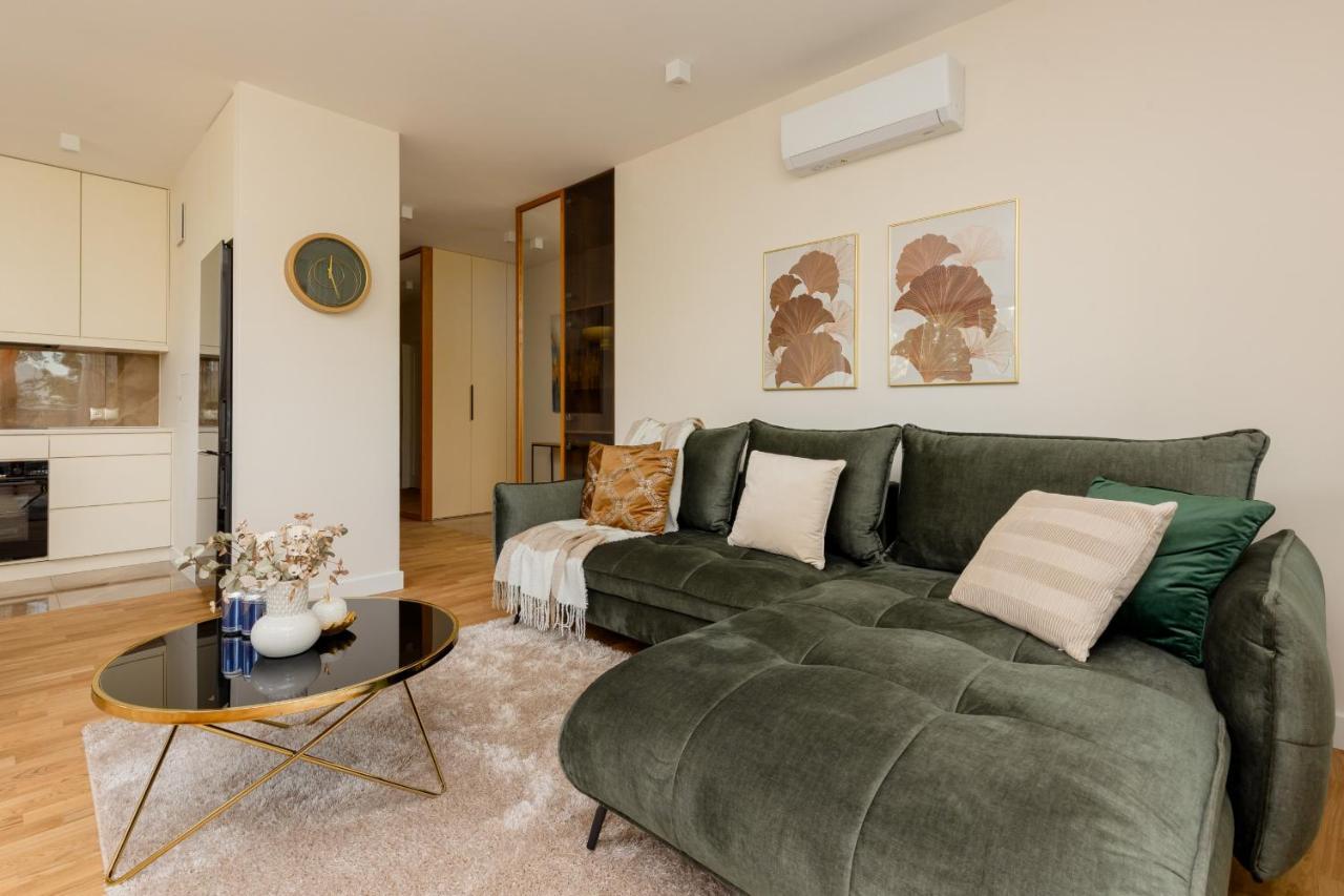 Deluxe Apartment Wronia 45 With Ac, Parking & Balcony By Renters Prestige Varsóvia Exterior foto
